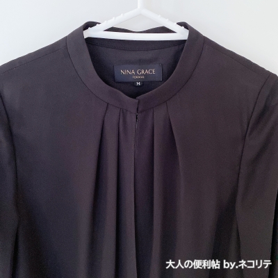 女性の夏用喪服